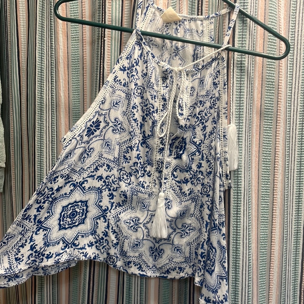 •Womens xs •tank top•flowy